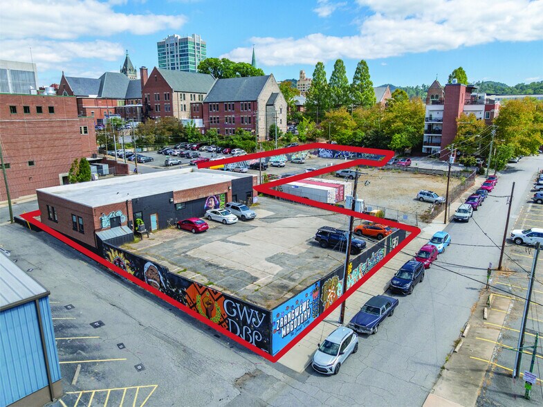 46 Aston St, Asheville, NC à vendre - Photo du bâtiment - Image 1 de 25
