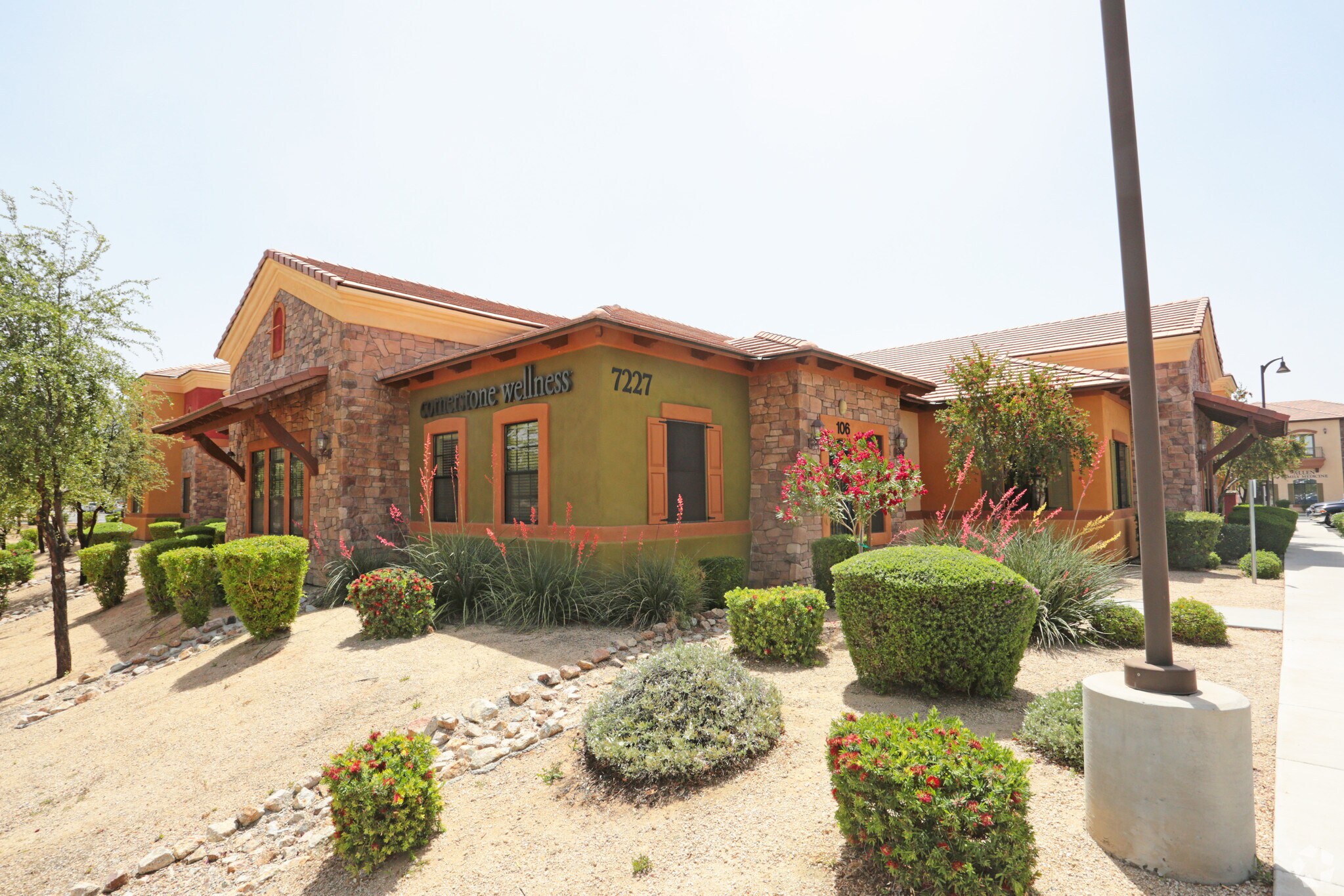 7227 E Baseline Rd, Mesa, AZ à louer Photo principale- Image 1 de 16