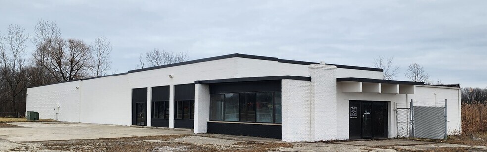 65700 Gratiot Ave, Lenox, MI à louer - Photo du bâtiment - Image 3 de 16