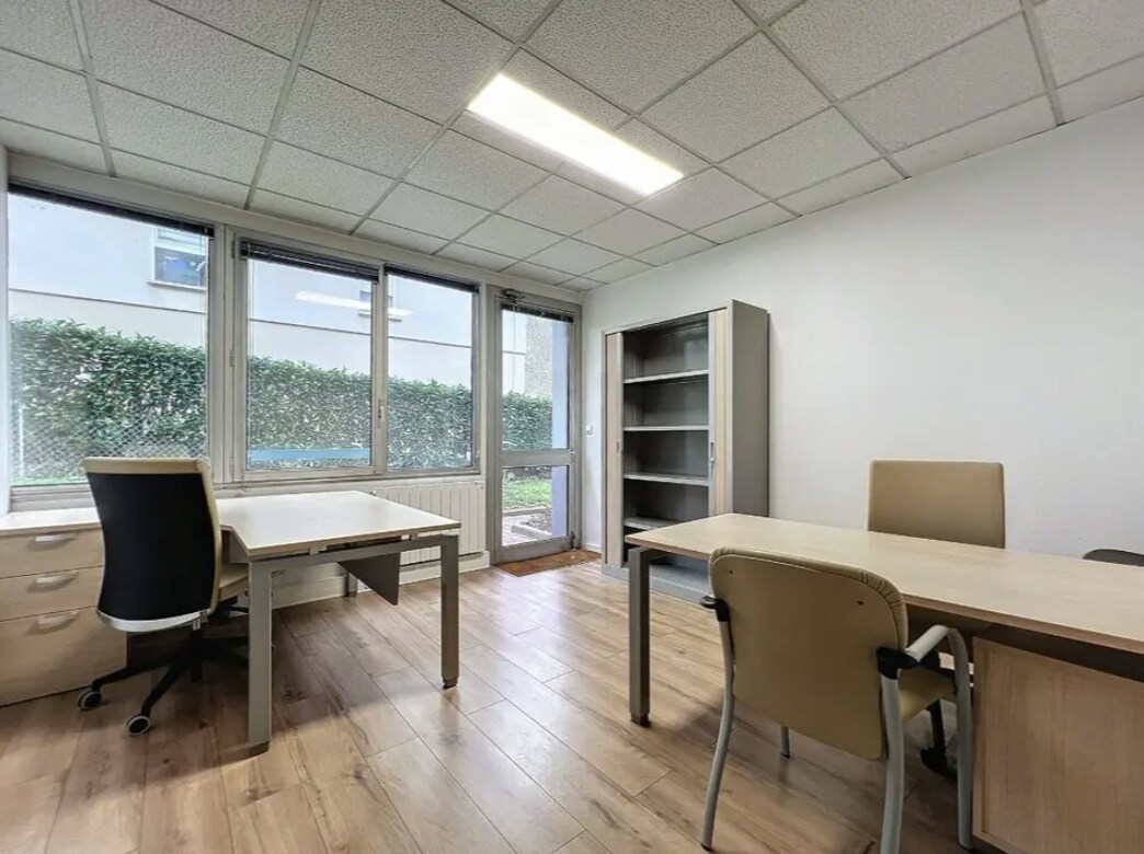 Lissieu, RHO 69380 - - - Interior Photo - Image 1 of 9