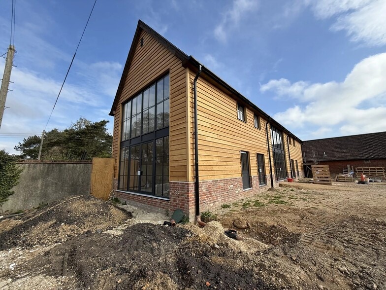 Court Ln, Christchurch for lease - Building Photo - Image 2 of 2