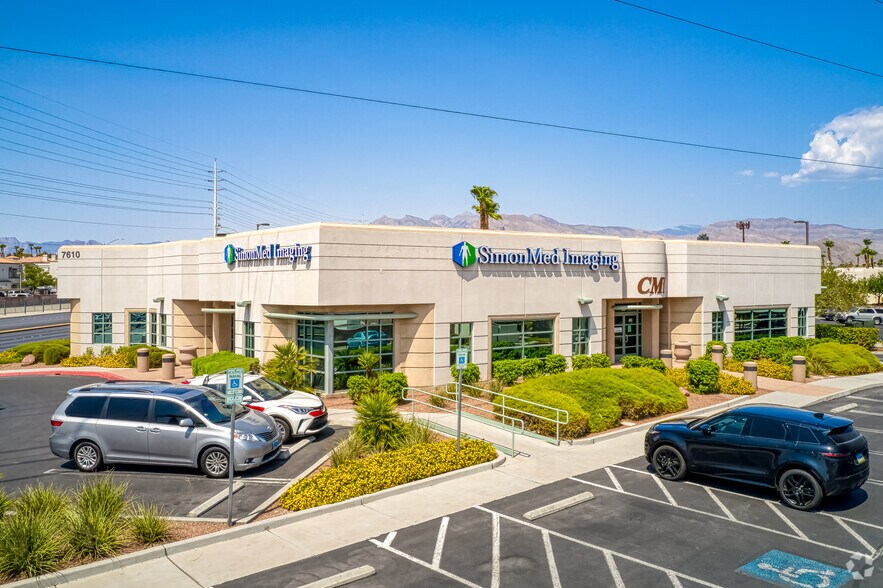 7610 W Cheyenne Ave, Las Vegas, NV à vendre - Photo principale - Image 2 de 6