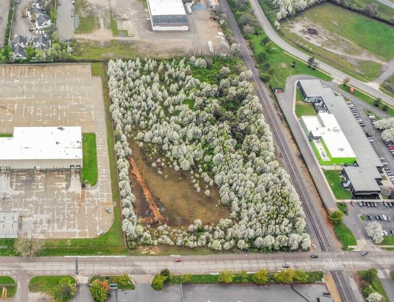 0 Cloverleaf Street, Columbus, OH à vendre - Photo du bâtiment - Image 3 de 4