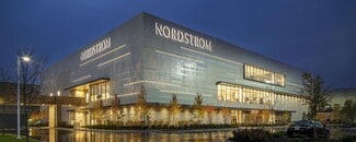 Plus de détails pour 2500 N Mayfair Rd, Wauwatosa, WI - Commerce de détail à louer