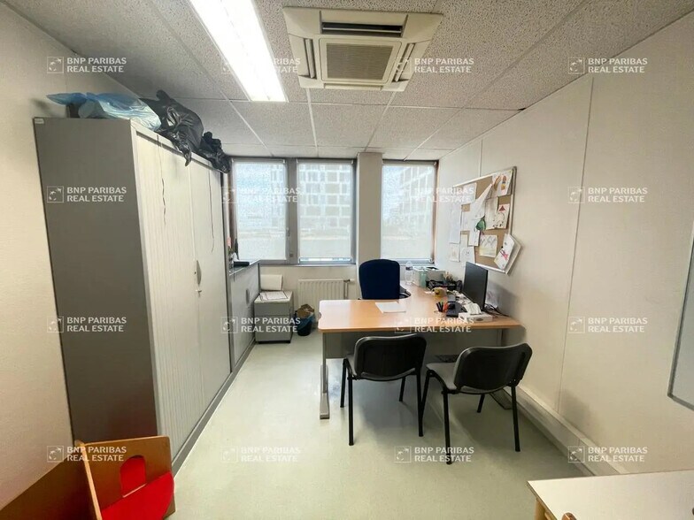 Office in Nantes for lease - Interior Photo - Image 3 of 10