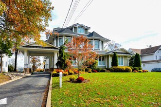 145 Prospect St, Ridgewood, NJ for lease Interior Photo- Image 2 of 11