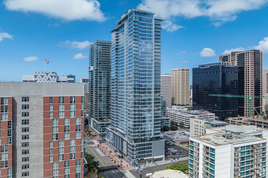 800 Broadway, San Diego, CA for lease - Building Photo - Image 3 of 58