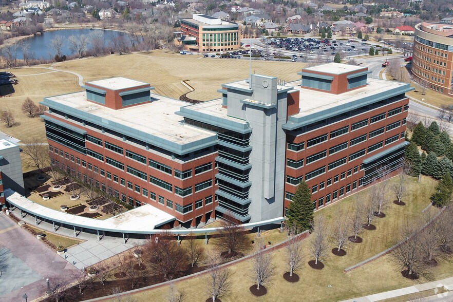 14010 FNB Pky, Omaha, NE à louer - Aérien - Image 2 de 8