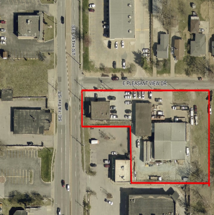 3121 SE 14th St, Des Moines, IA for lease Primary Photo- Image 1 of 2