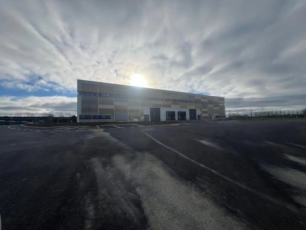 226 Rue Jacques Monod, Plaisir for lease Building Photo- Image 1 of 10