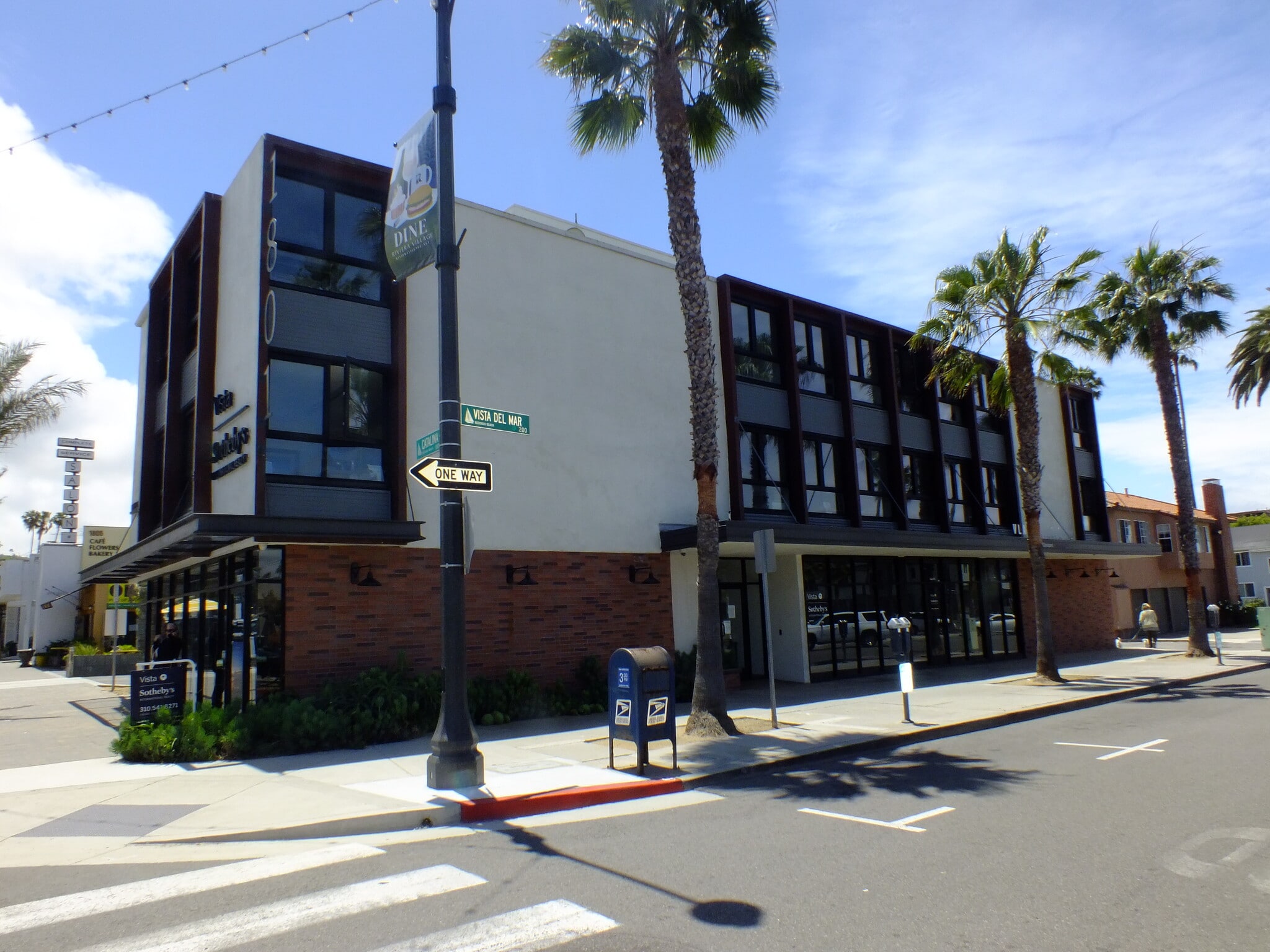 1801 S Catalina Ave, Redondo Beach, CA for lease Primary Photo- Image 1 of 8