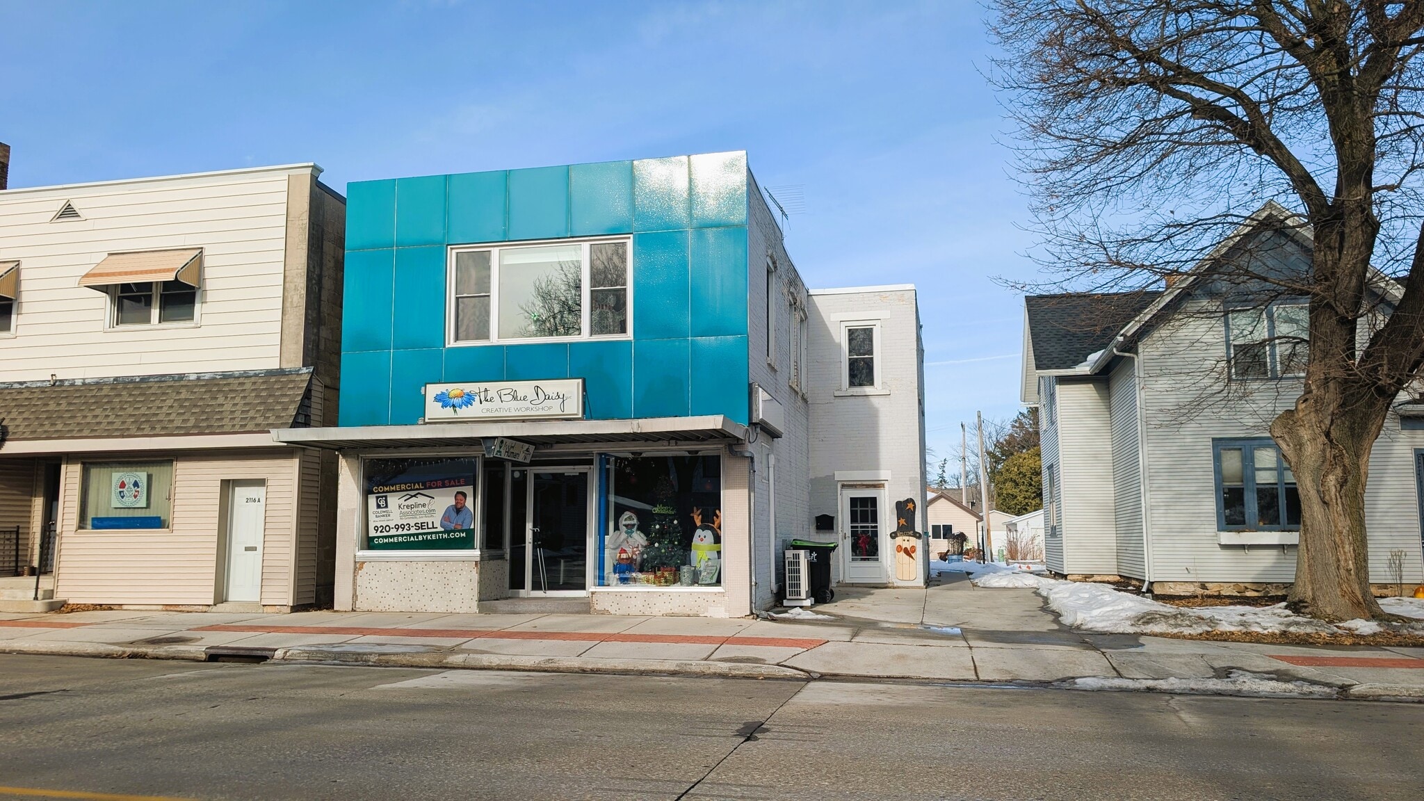 2114 Wisconsin Ave, New Holstein, WI for sale Primary Photo- Image 1 of 40