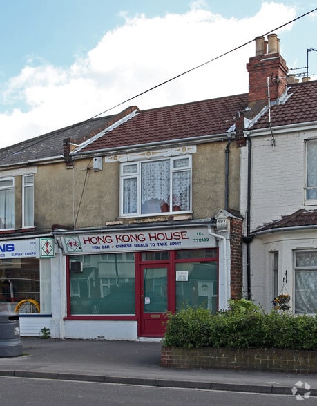 121 Foundry Ln, Southampton à vendre - Photo du bâtiment - Image 2 de 2