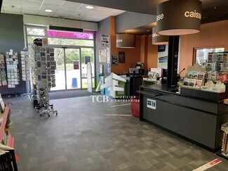 Plus de détails pour Commerce de détail à vendre