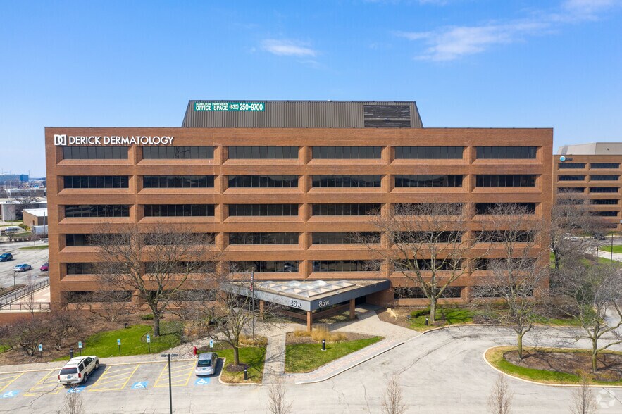 85 W Algonquin Rd, Arlington Heights, IL à louer - Photo du bâtiment - Image 3 de 5