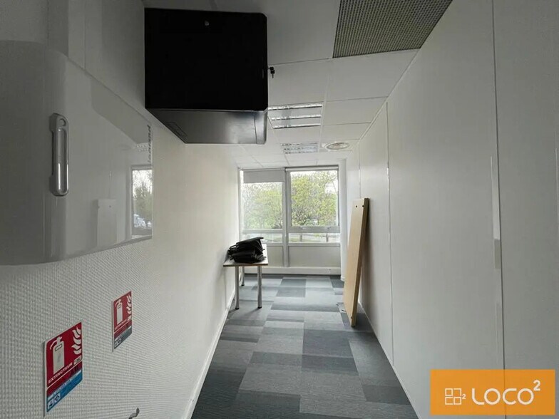 Office in Labège for lease - Interior Photo - Image 3 of 5