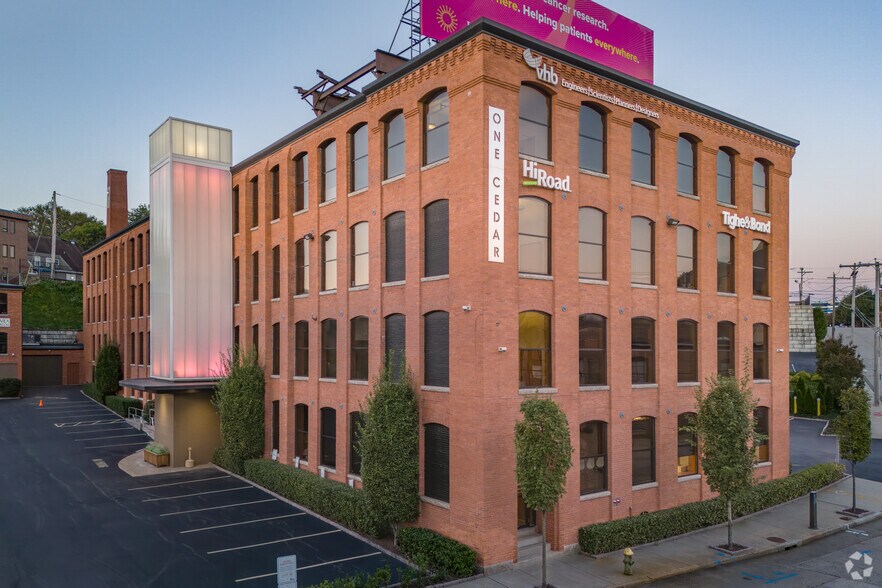 1 Cedar St, Providence, RI à louer - Photo du bâtiment - Image 1 de 54