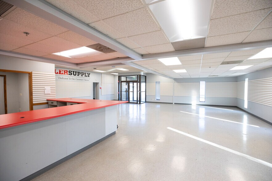 600-602 NW Libby Ln, Lee's Summit, MO à louer - Photo du bâtiment - Image 3 de 13