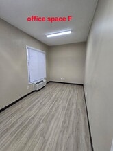 4305 W 86th St, Indianapolis, IN à louer Photo intérieure- Image 2 de 5