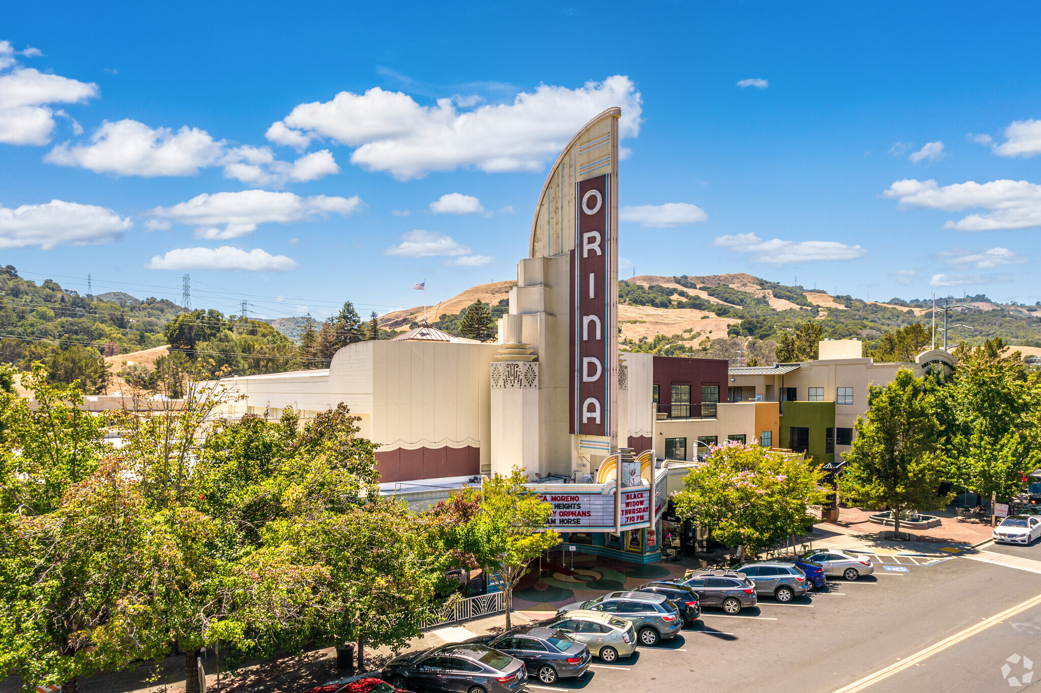 2 Theatre Sq, Orinda, CA à louer Photo du b timent- Image 1 de 6