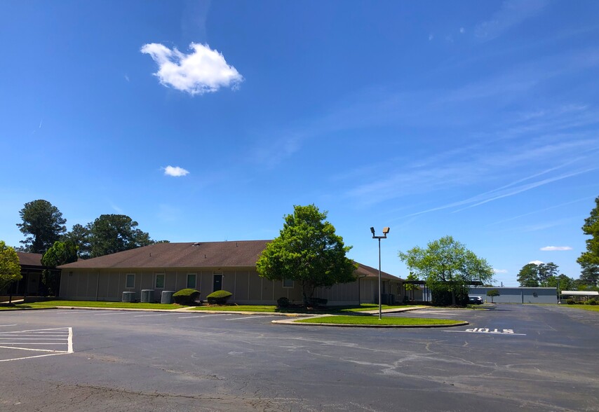 200 Doctors Dr, Jacksonville, NC for sale - Building Photo - Image 2 of 10