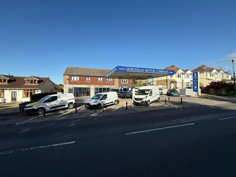 249 London Rd, Horndean à louer - Photo du bâtiment - Image 1 de 11