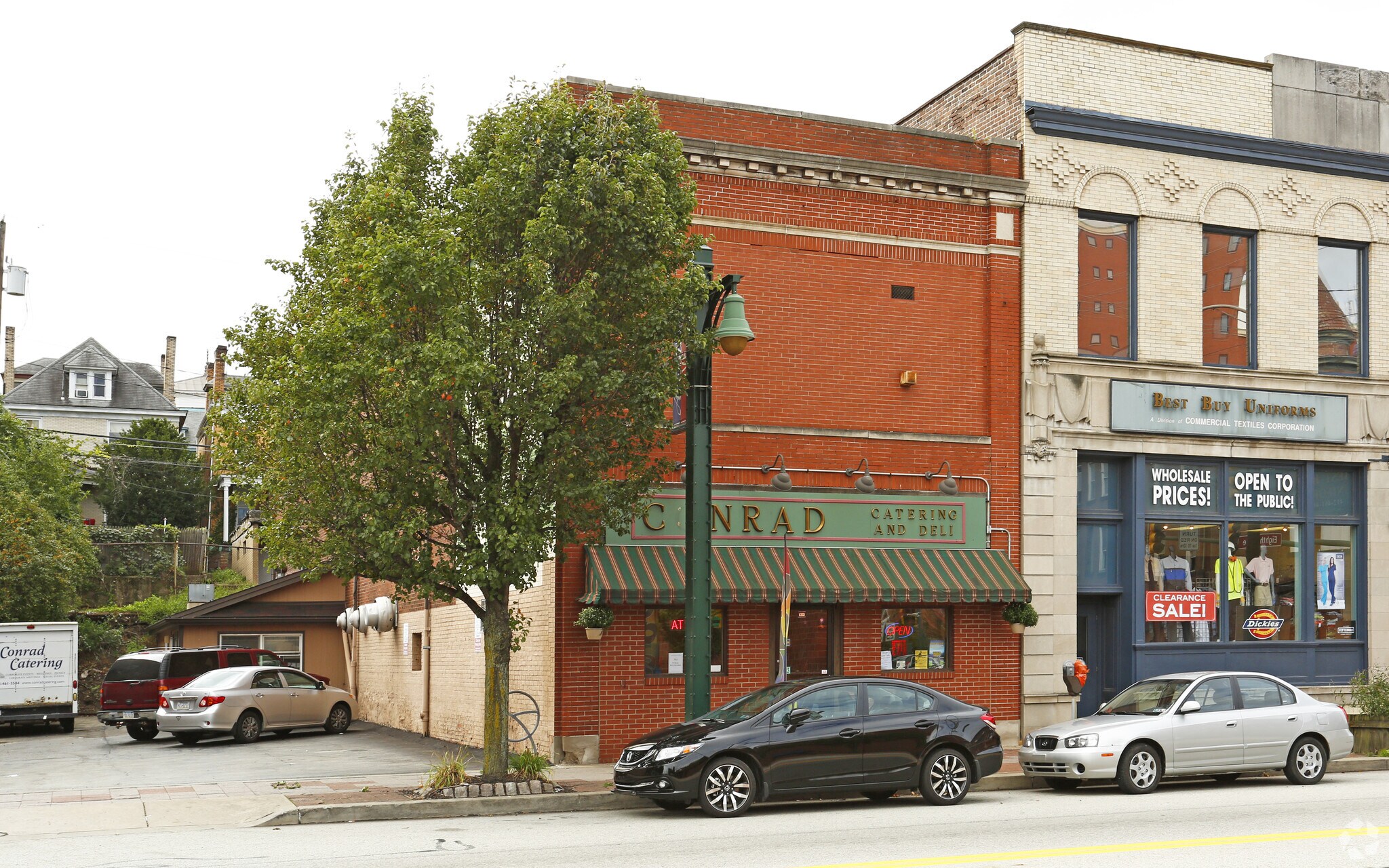 Homestead Portfolio portefeuille de 2 propriétés à vendre sur LoopNet.ca Photo principale- Image 1 de 3