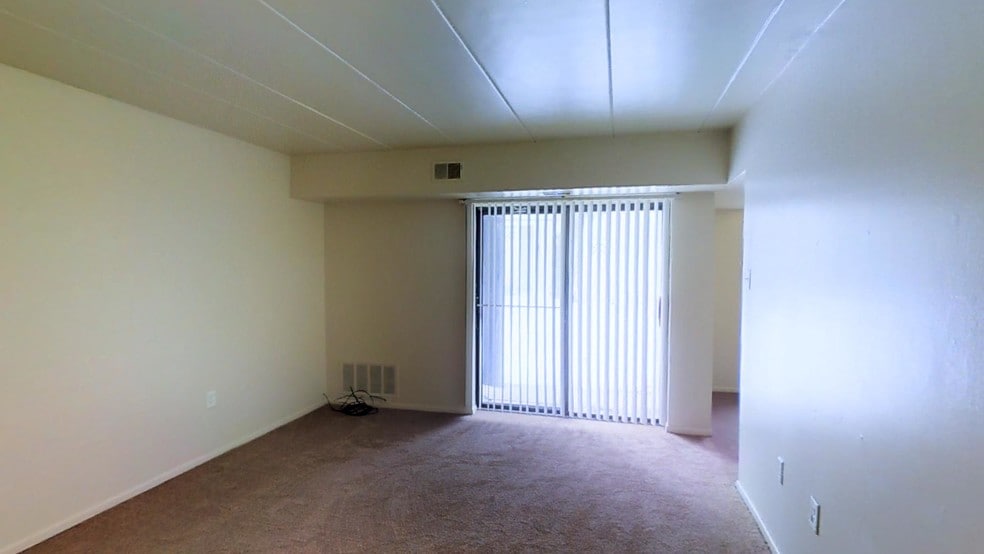 400 S Lansdowne Ave, Yeadon, PA à vendre - Numérisation 3D de Matterport - Image 3 de 25