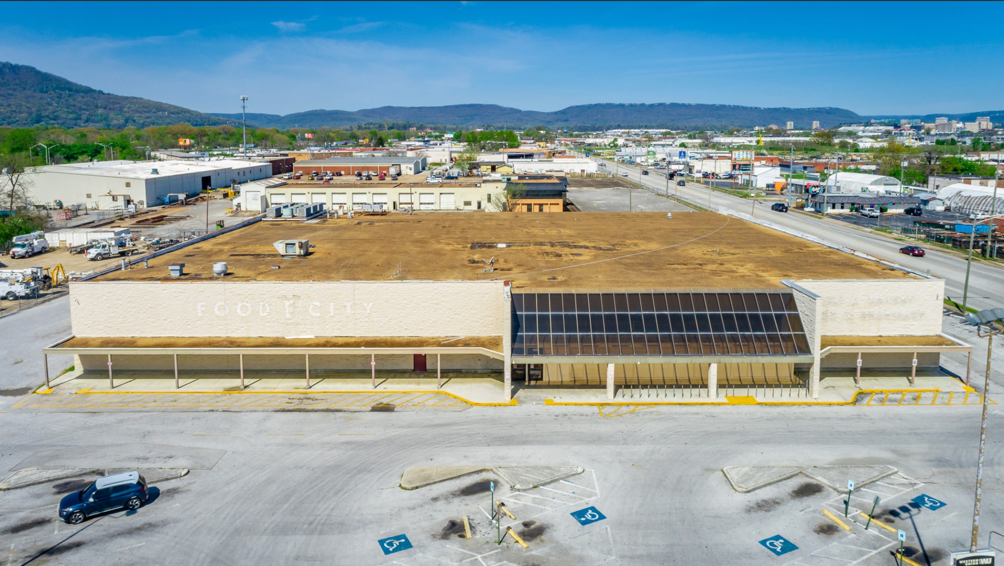 1600 E 23rd St, Chattanooga, TN for lease Building Photo- Image 1 of 21