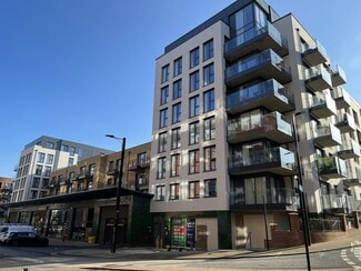 Plus de détails pour Lilys Walk, High Wycombe - Commerce de détail à vendre