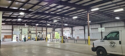 1360 Velp Ave, Howard, WI à louer Photo du bâtiment- Image 2 de 3