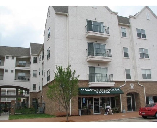 301-409 N Walker Ave, Oklahoma City, OK à louer - Photo du bâtiment - Image 3 de 147