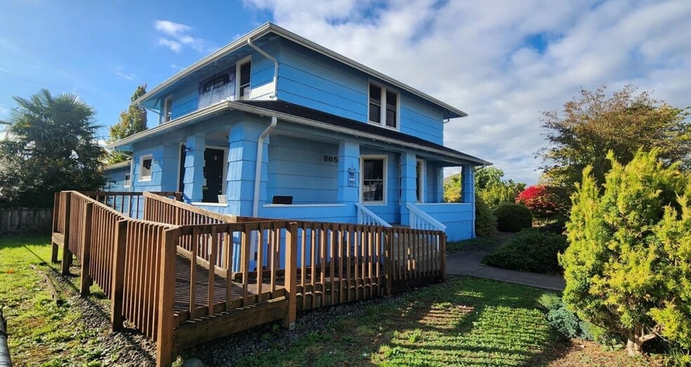 305 W 1st St, Aberdeen, WA à vendre - Photo du bâtiment - Image 2 de 9