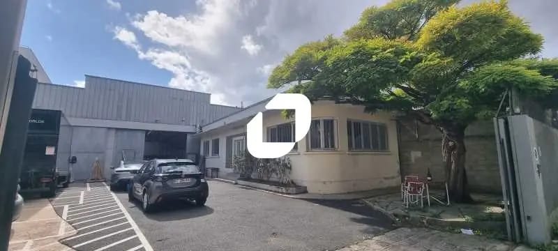 Office in Saint-Denis for lease - Building Photo - Image 3 of 8