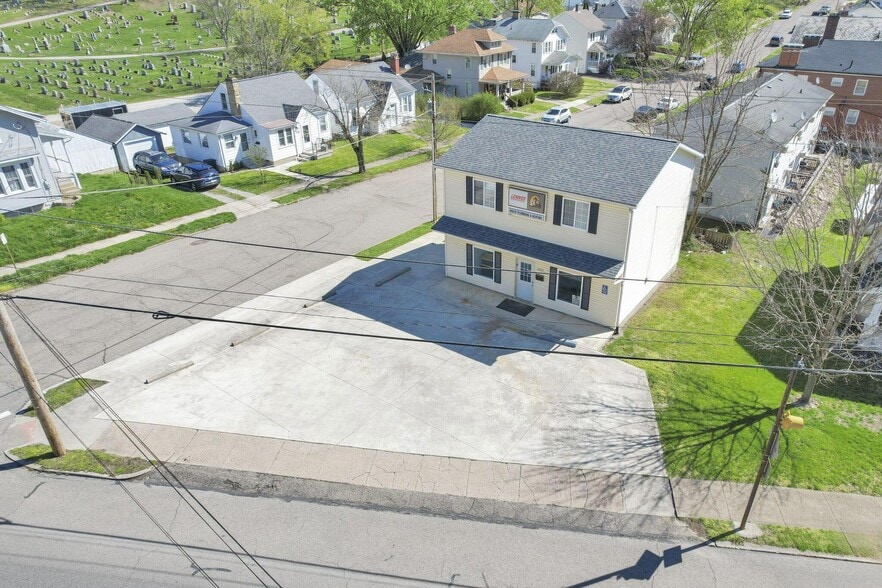 1212 N Columbus St, Lancaster, OH for sale - Aerial - Image 2 of 2