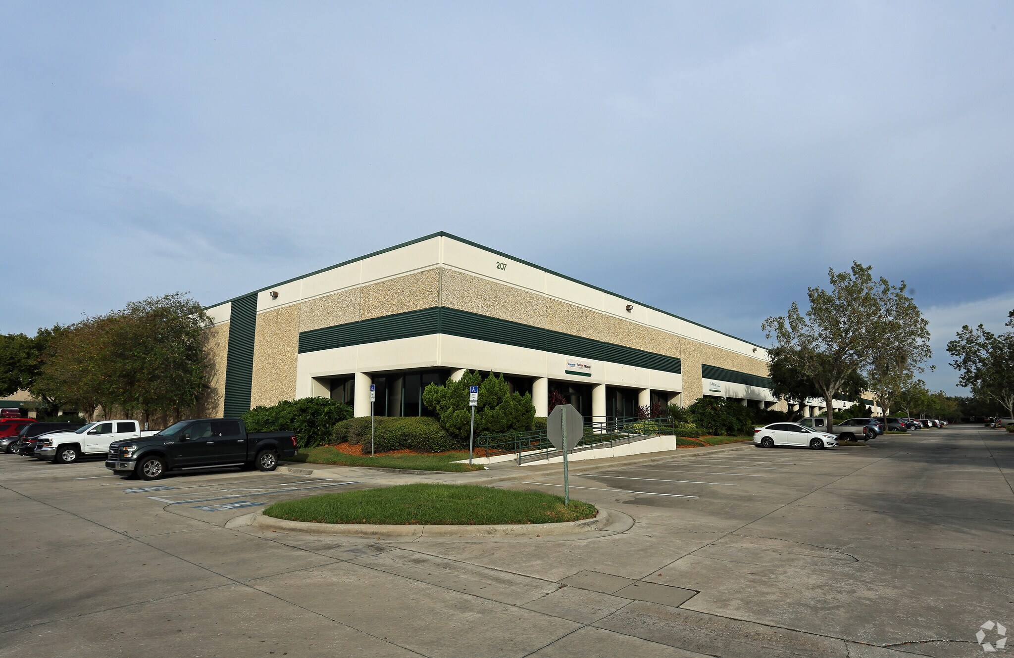 207 Kelsey Ln, Tampa, FL à louer Photo principale- Image 1 de 12