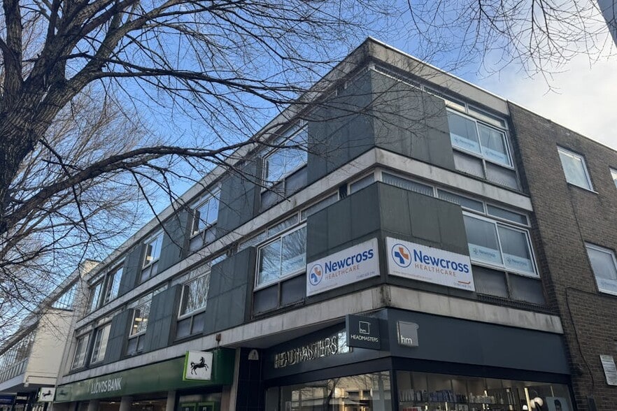 28-36 Commercial Way, Woking for lease - Building Photo - Image 2 of 2