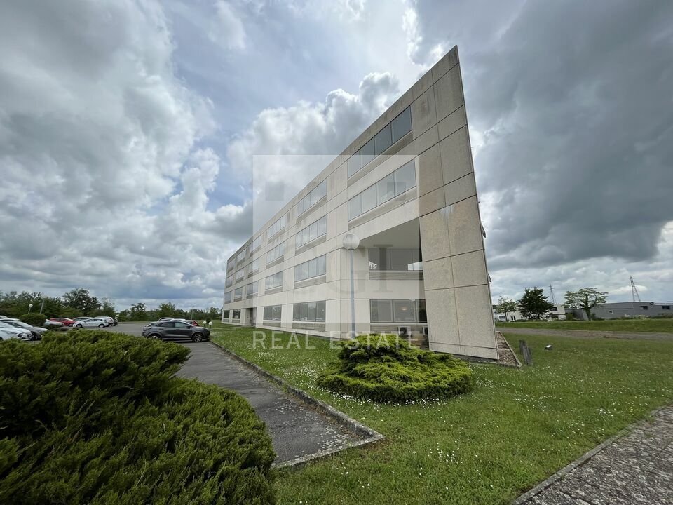 95 Rue Pouilly Loché, Mâcon for lease Building Photo- Image 1 of 16