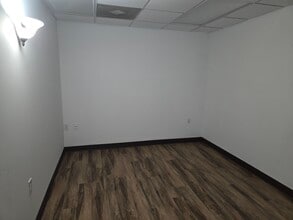 222 Philadelphia Pike, Wilmington, DE for lease Interior Photo- Image 2 of 7