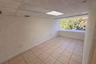 2150 Coral Way, Miami, FL for lease Interior Photo- Image 2 of 4