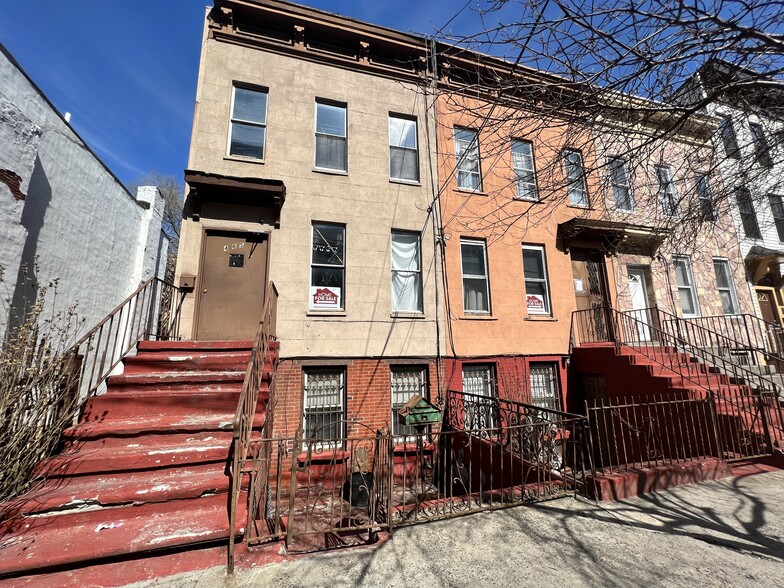 463 143rd, Bronx, NY à vendre - Photo principale - Image 1 de 1