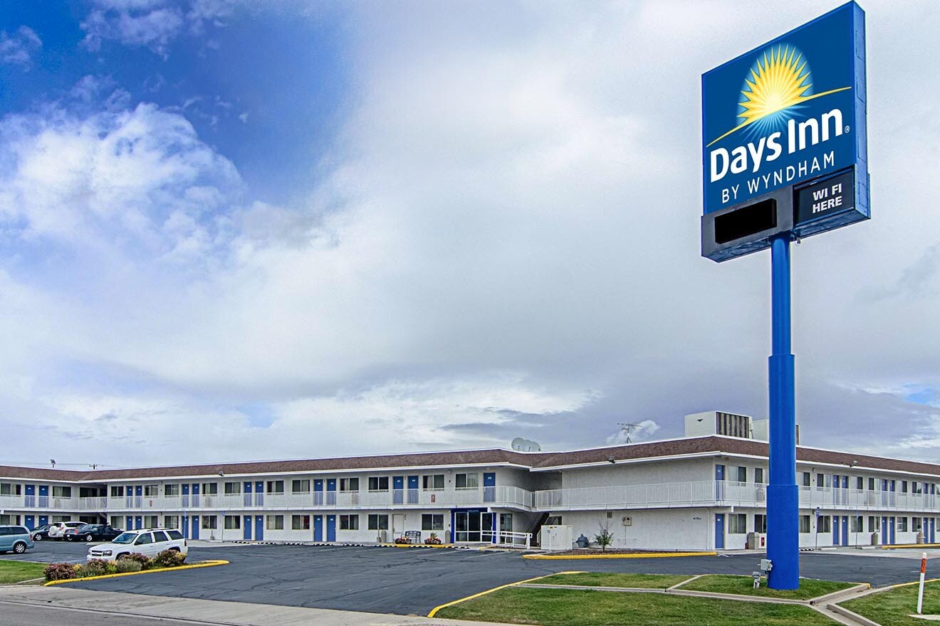 2615 Commercial Way, Rock Springs, WY à vendre Photo du bâtiment- Image 1 de 1