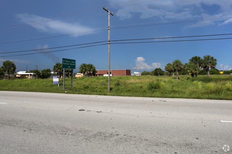 3419 S US Highway 1, Fort Pierce, FL à vendre - Photo du b timent - Image 3 de 9