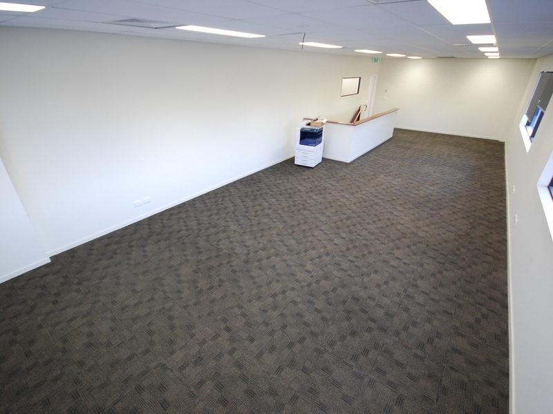 23 Ashtan Pl, Banyo for lease Interior Photo- Image 1 of 4