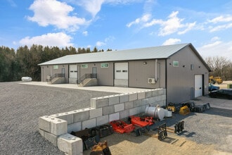 1230 Maidencreek rd, Fleetwood, PA for lease Interior Photo- Image 2 of 16