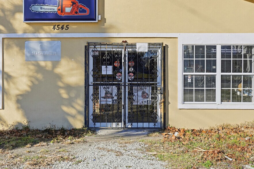 4545 Saint Johns Ave, Jacksonville, FL à vendre - Photo du bâtiment - Image 3 de 24