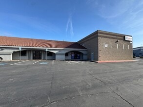 1300 N Boulder Hwy, Henderson, NV for lease Interior Photo- Image 1 of 10