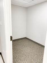 378-380 Talbot St, St Thomas, ON for lease Interior Photo- Image 2 of 4