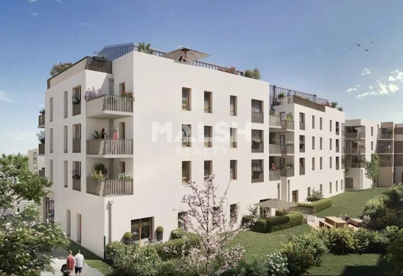 Retail in Brignais for sale - Building Photo - Image 1 of 2