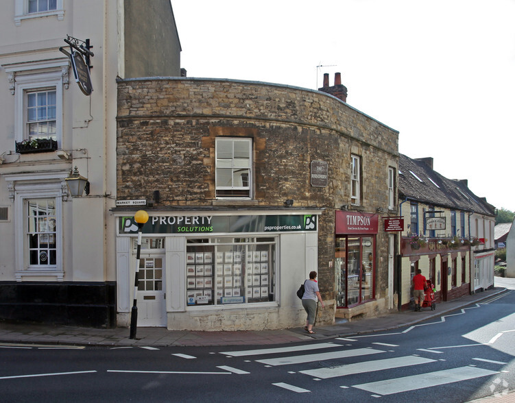 25 Bridge St, Buckingham à louer - Photo du bâtiment - Image 2 de 2